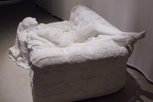Nude on couch (George Segal)
